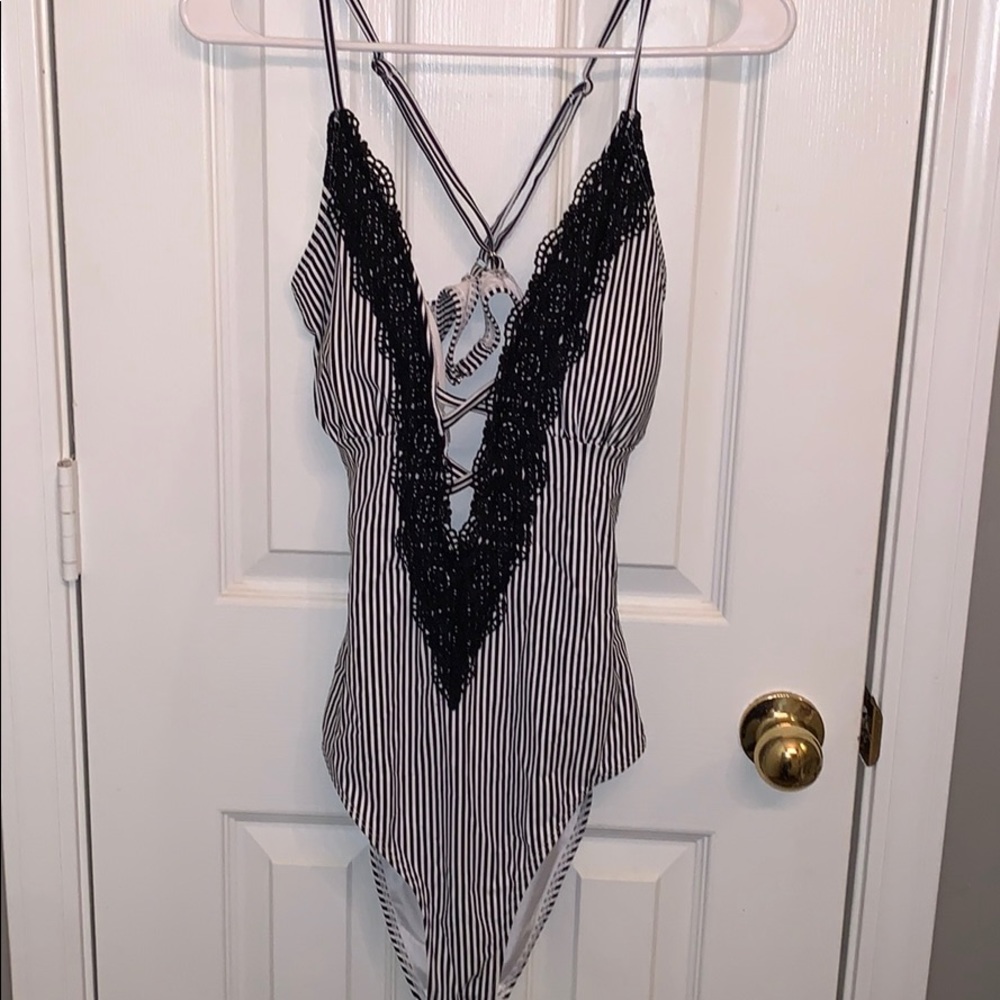 Cupshe swimsuit